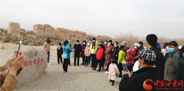 “引客入瓜”開門紅！瓜州迎來景區(qū)復(fù)工后首個旅行團(tuán)
