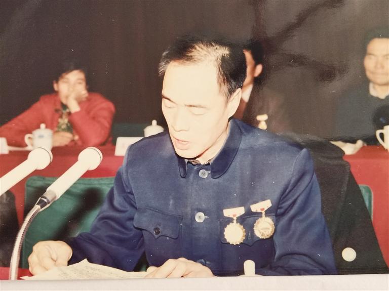 尋訪百名先鋒黨員  他用13年的時間完成28年的工作量——記“刀具大王”、全國勞模、蘭州通用機器廠工人技師蘆聚才