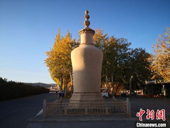 圖為2020年11月，沐浴在晨光中的莫高窟道士塔。(資料圖) 馮志軍 攝