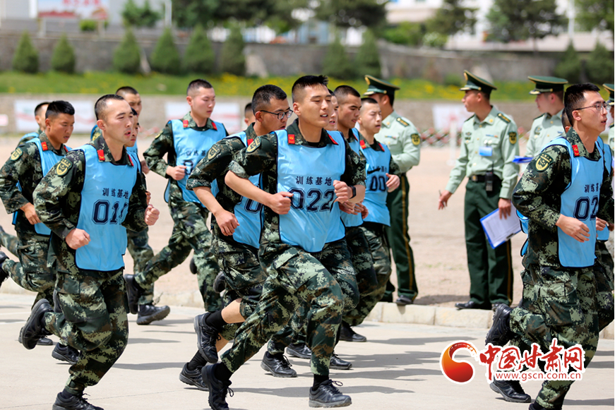 【隴拍客】甘肅武警：沖刺！向著心中的軍校夢(mèng)