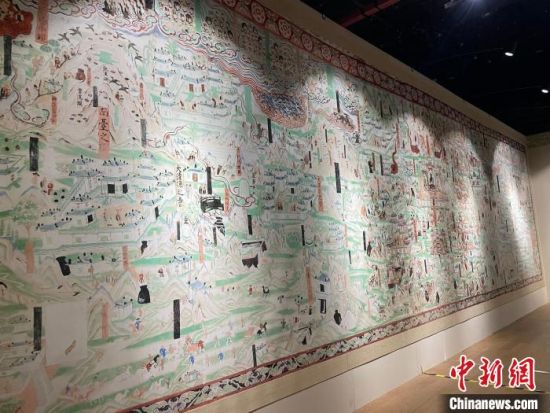 圖為展覽現(xiàn)場?！〗瓧顭?攝