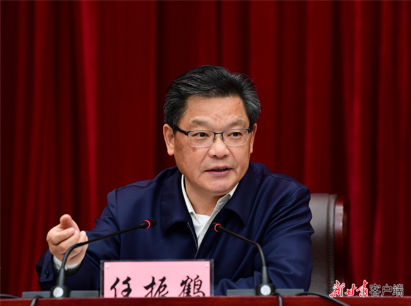任振鶴在全省新型城鎮(zhèn)化工作推進(jìn)會議上強(qiáng)調(diào)：凝心聚力抓落實(shí)、蹄疾步穩(wěn)向前進(jìn)，奮力推進(jìn)新型城鎮(zhèn)化建設(shè)再上新臺階