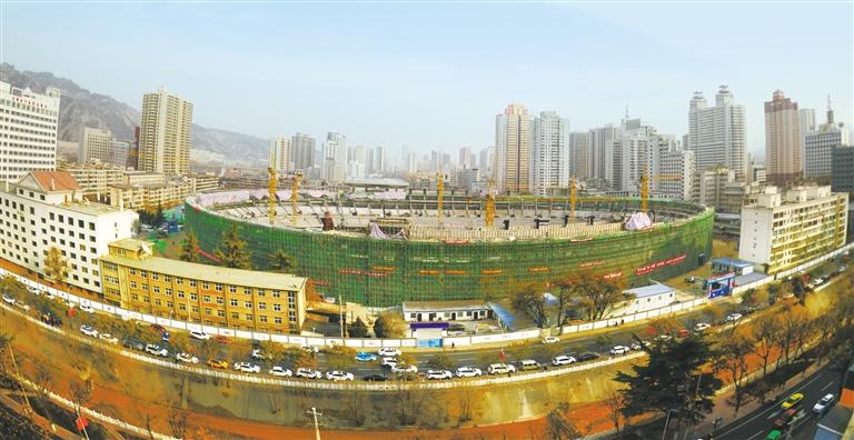 蘭州市七里河體育場主體封頂，預(yù)計明年7月交付使用