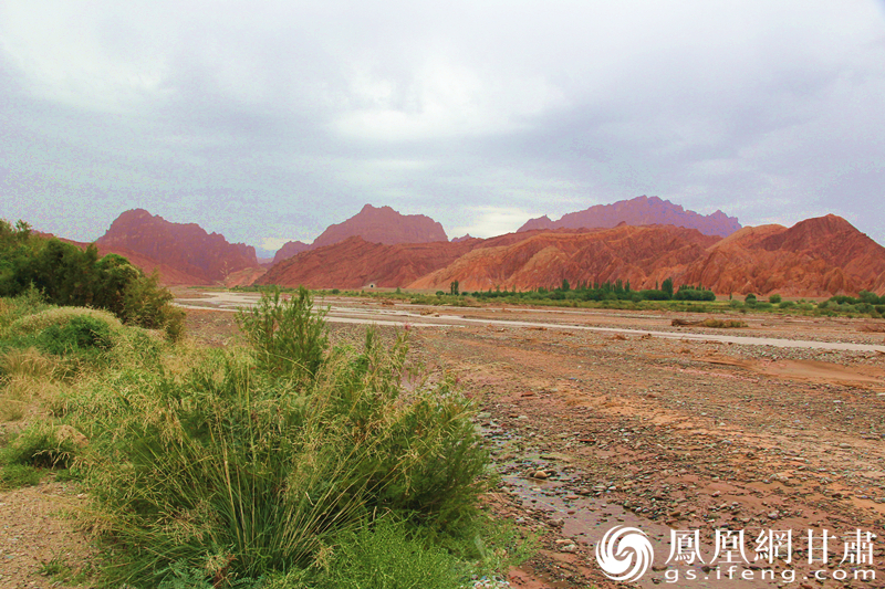 庫車銅廠河沿途，曾經(jīng)的絲路古道。楊文遠(yuǎn) 攝