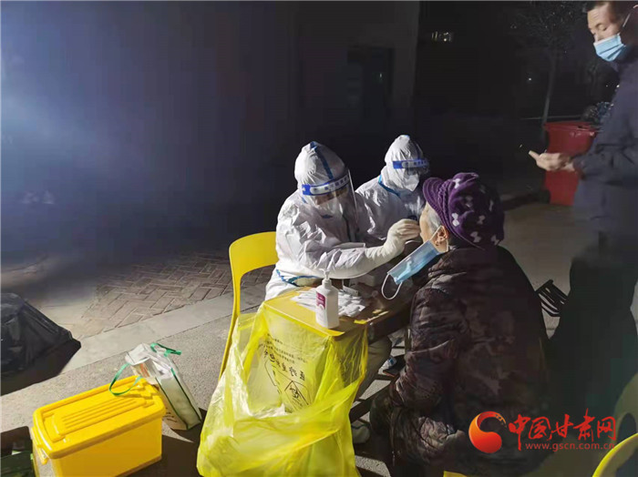 專家詳解新版新冠診療方案：為何輕型病例可以不住院了？